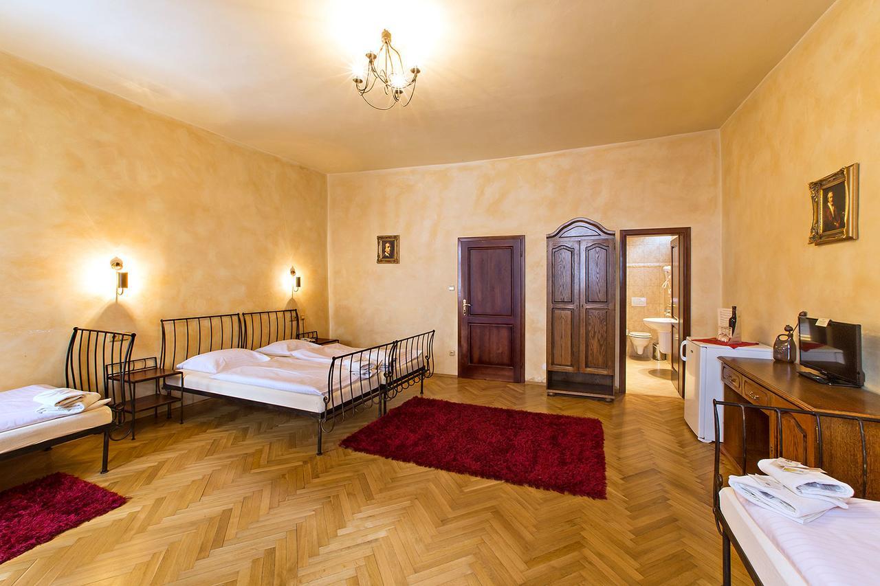 阿卡迪公寓酒店 Český Krumlov 外观 照片