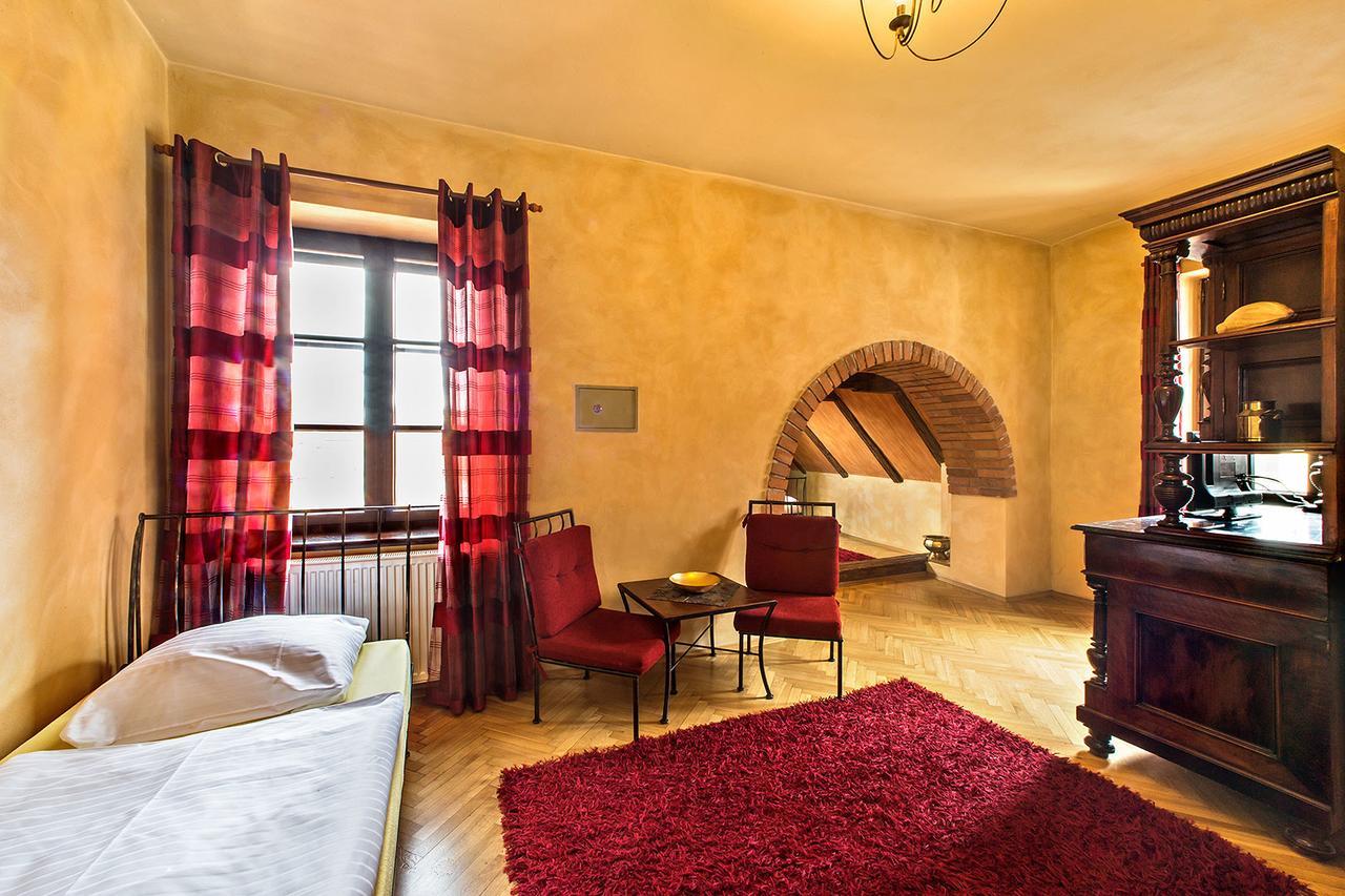 阿卡迪公寓酒店 Český Krumlov 外观 照片