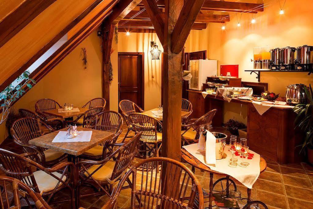 阿卡迪公寓酒店 Český Krumlov 外观 照片